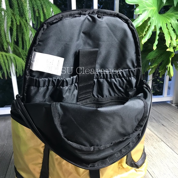 NWT Nike Reflector Backpack Gold Unisex AUTHENTIC - Picture 4 of 6